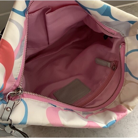 Coach Carly Signature Optic Shoulder Bag - Picture 15 of 16